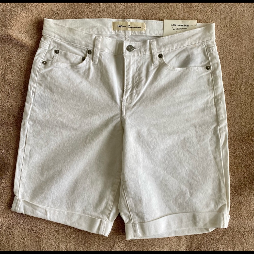 Gap white denim Bermuda short